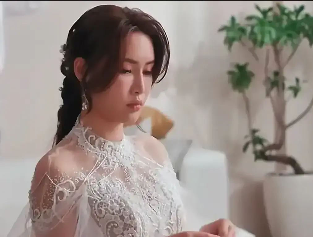 《苏畅-小凤新婚》完整未删减版-艾熙倾情演绎怀旧台味风情-苏畅-小凤新婚4K高清无码免费下载-夸克网盘资源在线观看