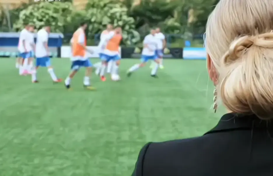 法国足球队的女老板们Footballers'Moms高清完整版免费在线观看-1080P无广告在线看
